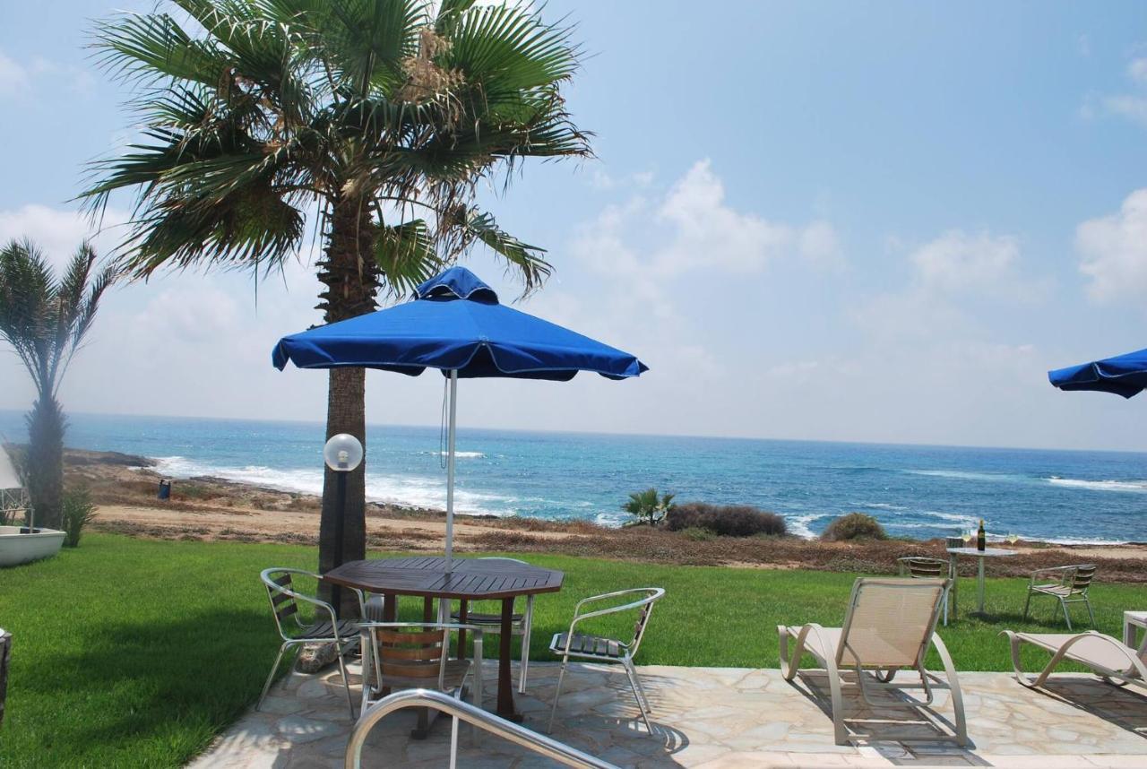 Sea Front Villa, Heated Private Pool, Amazing Location Paphos 323 คีสซอนเนกา ภายนอก รูปภาพ