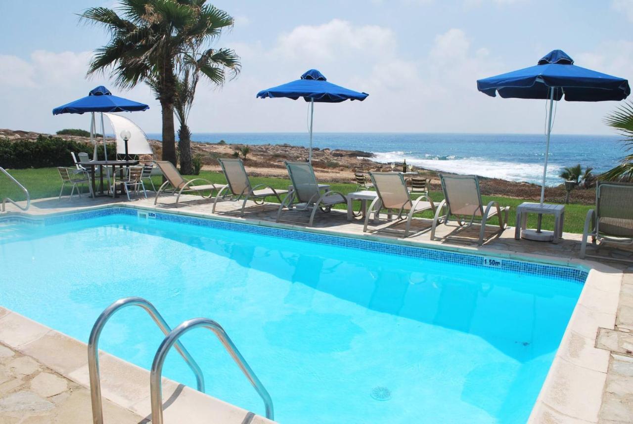 Sea Front Villa, Heated Private Pool, Amazing Location Paphos 323 คีสซอนเนกา ภายนอก รูปภาพ