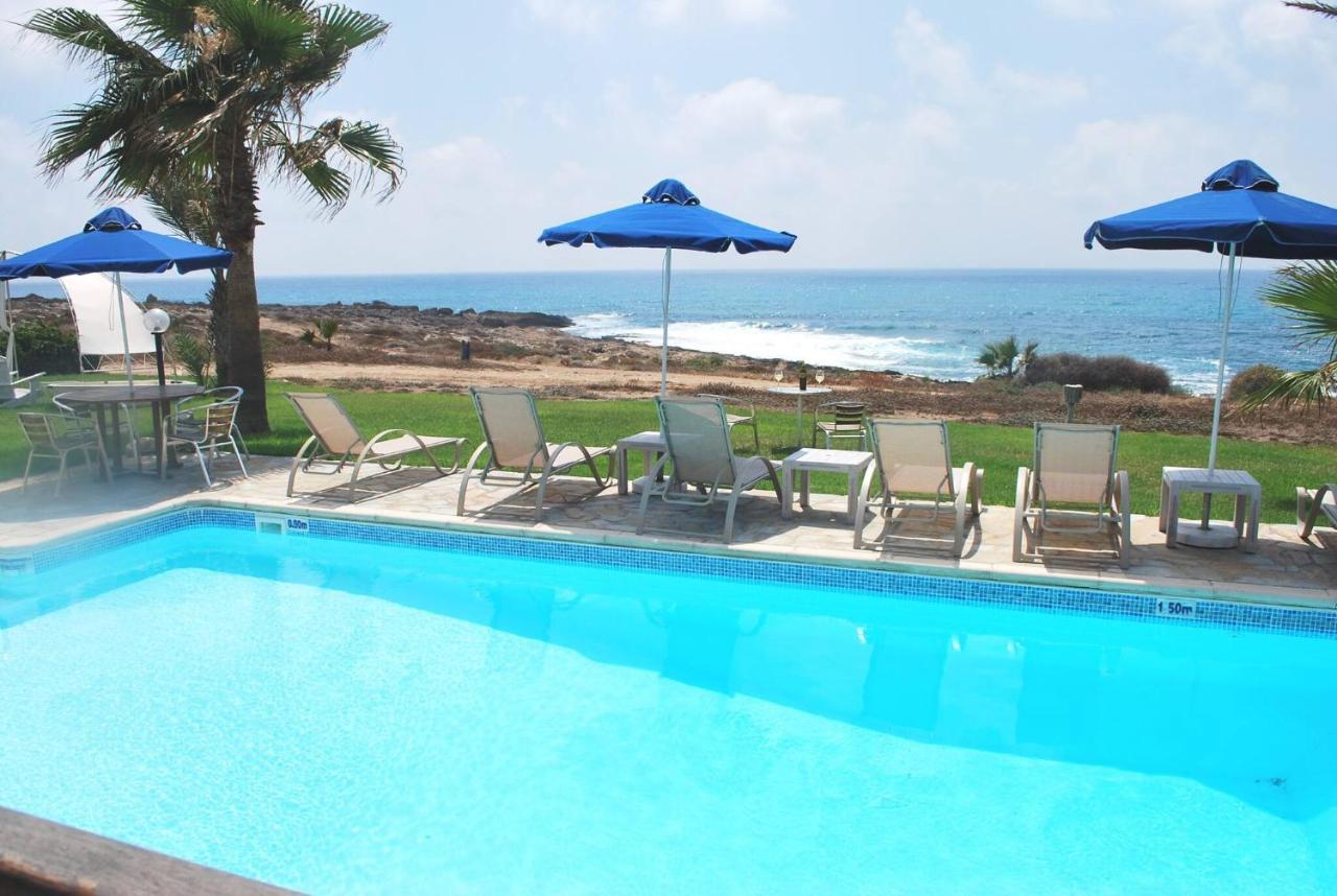 Sea Front Villa, Heated Private Pool, Amazing Location Paphos 323 คีสซอนเนกา ภายนอก รูปภาพ