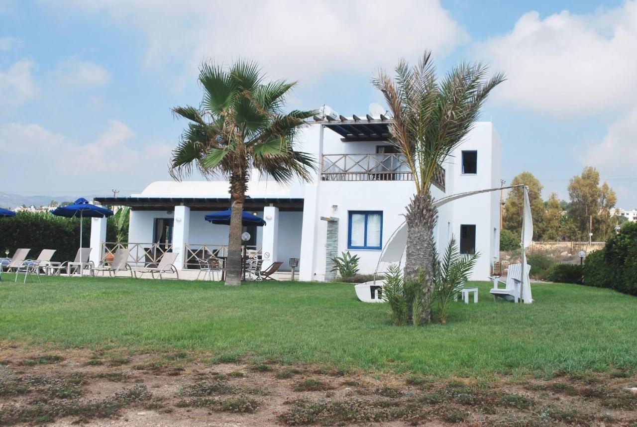 Sea Front Villa, Heated Private Pool, Amazing Location Paphos 323 คีสซอนเนกา ภายนอก รูปภาพ