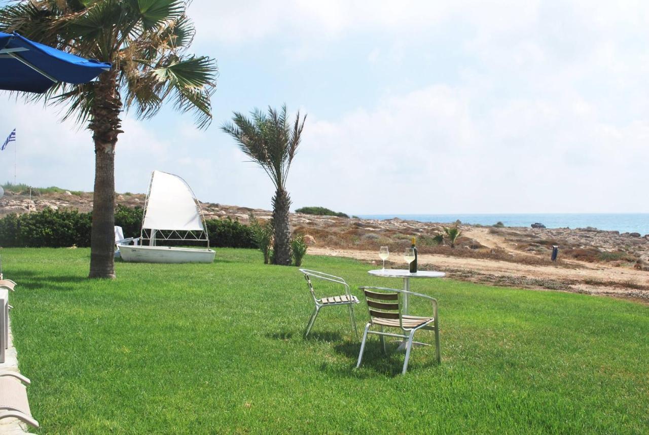 Sea Front Villa, Heated Private Pool, Amazing Location Paphos 323 คีสซอนเนกา ภายนอก รูปภาพ