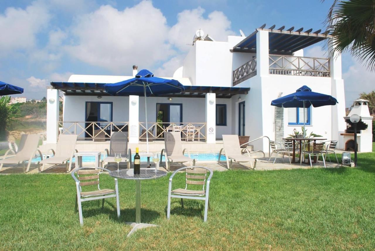 Sea Front Villa, Heated Private Pool, Amazing Location Paphos 323 คีสซอนเนกา ภายนอก รูปภาพ