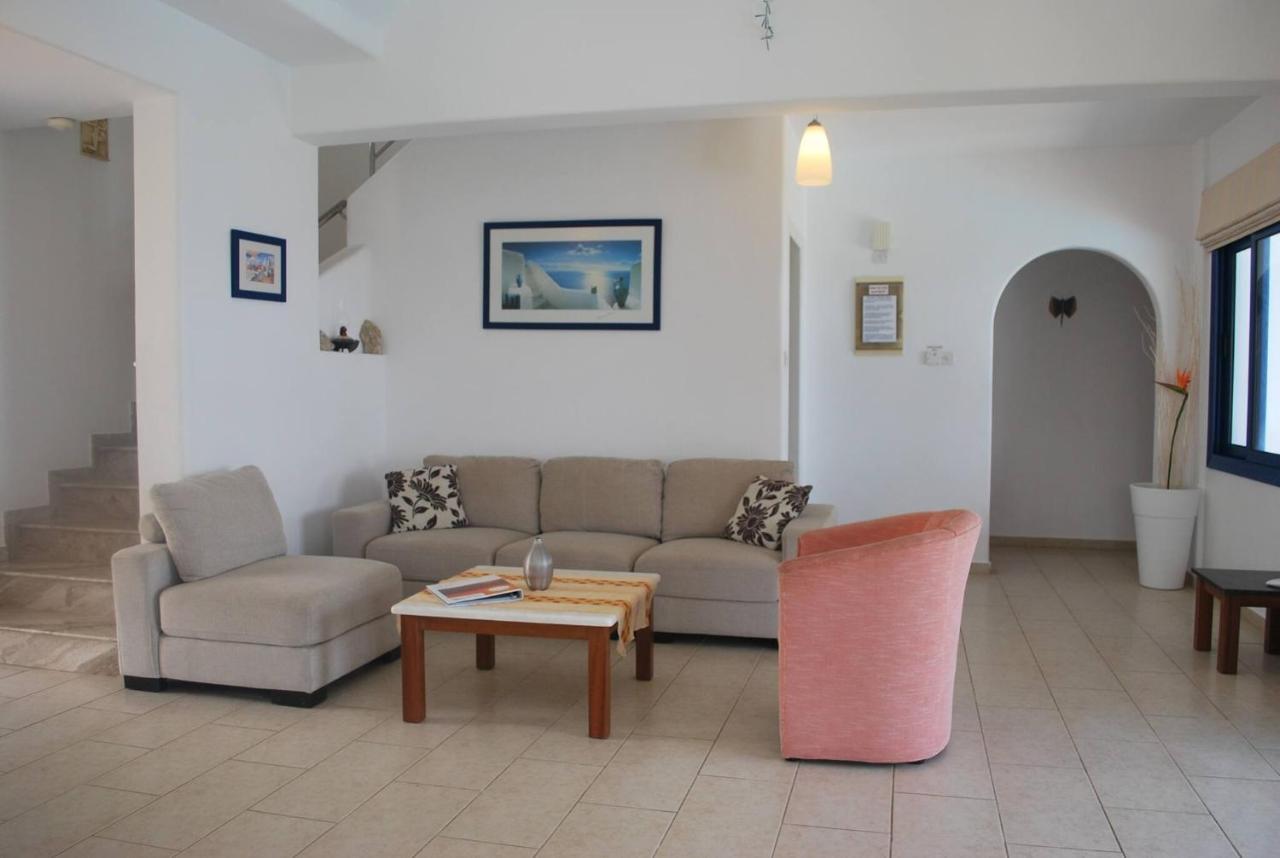 Sea Front Villa, Heated Private Pool, Amazing Location Paphos 323 คีสซอนเนกา ภายนอก รูปภาพ