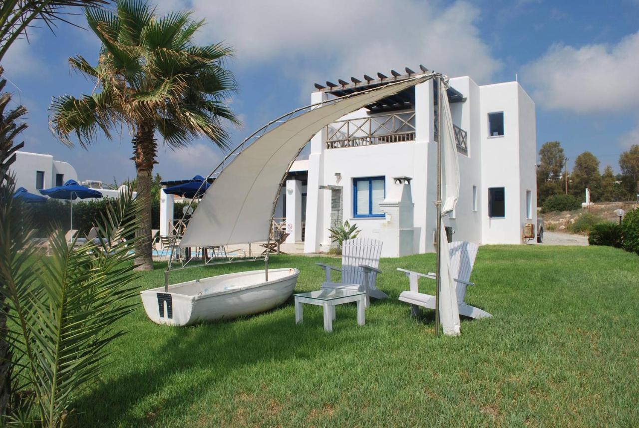 Sea Front Villa, Heated Private Pool, Amazing Location Paphos 323 คีสซอนเนกา ภายนอก รูปภาพ